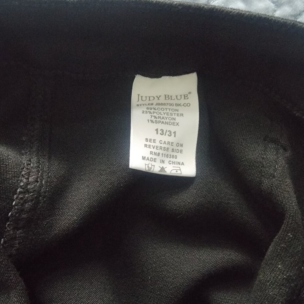 Judy Blue Black Joggers High Waist 13/31 - Picture 4 of 6